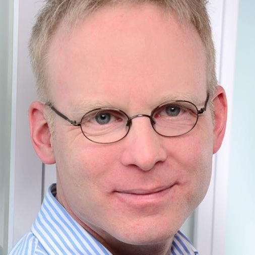 Dr. Christian Ast: Universität Stuttgart - Uli Regenscheit Dr. Christian Ast