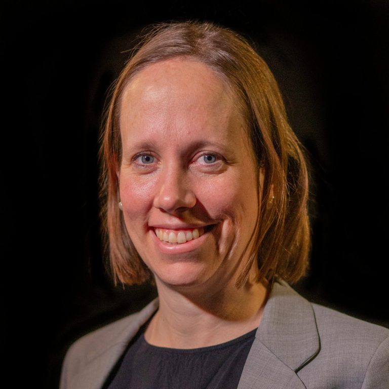 Dr. Susanne Baumann - copy right Kurt Lichtenberg Dr. Susanne Baumann - copy right Kurt Lichtenberg